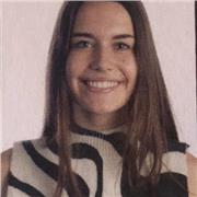 Experiencia en clases de inglés presenciales (Pamplona) y online. Cuento con el C1 de inglés y experiencia estudiando en Irlanda